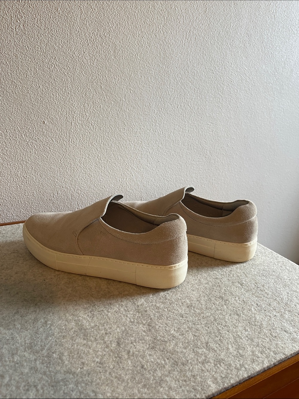 J/SLIDES Women's Slip-On Suede Loafers in Light Taupe - Picture 5 of 6